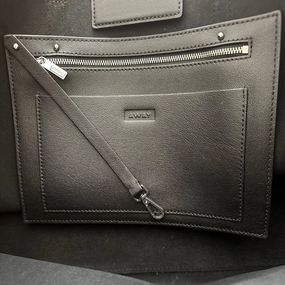 Black Leather Away Latitutde Tote Bag - Excellent Condition - Picture 3 of 4